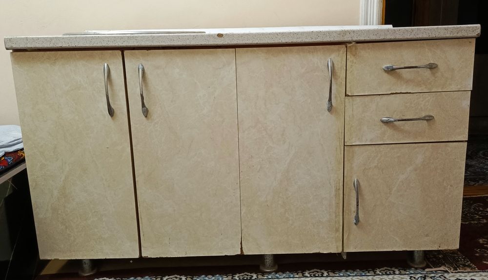 Кухонный мойка sotiladi