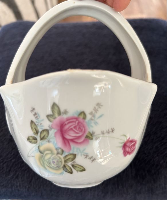 Продам советские конфетницу,утварь фарфоровый кувшин ,вазы