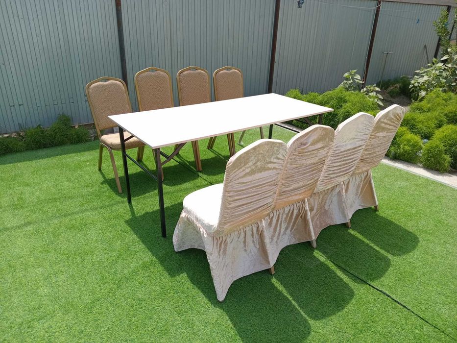 Стол и стулья. Срочно.