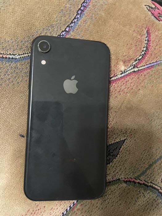 Продам айфон xr на 128 гб