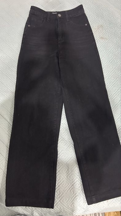 Джинсы черные на худеньких