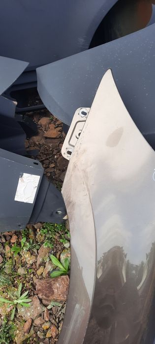 Шкода ети преден ляв калник.