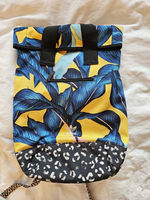 Раница Adidas (около 20 литра)