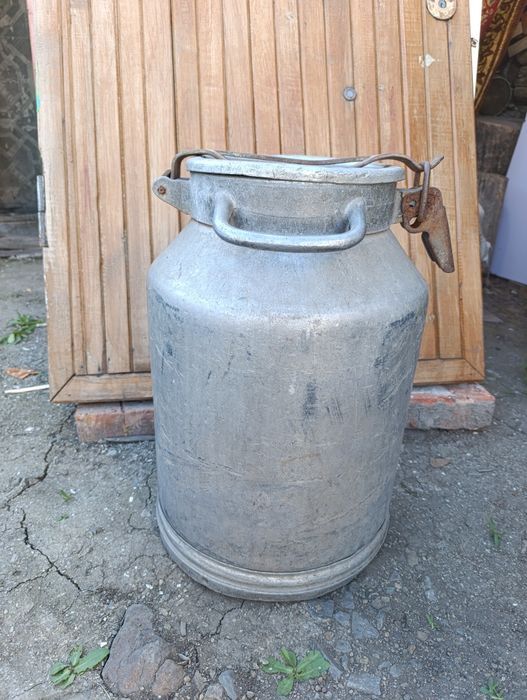 Продам флягу алюминиевую 40 литров