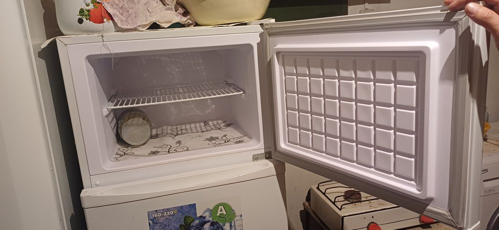 Продам новый холодильник