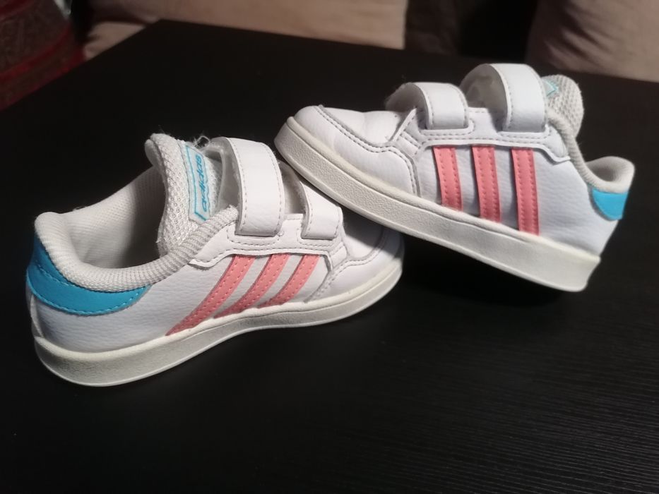 Маратонки Адидас 23 номер