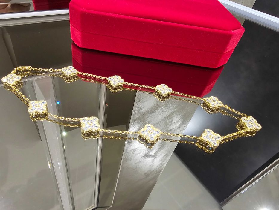 Van Cleef & Arpels VCA Gold Diamond 10 Motifs Alhambra Дамско Колие