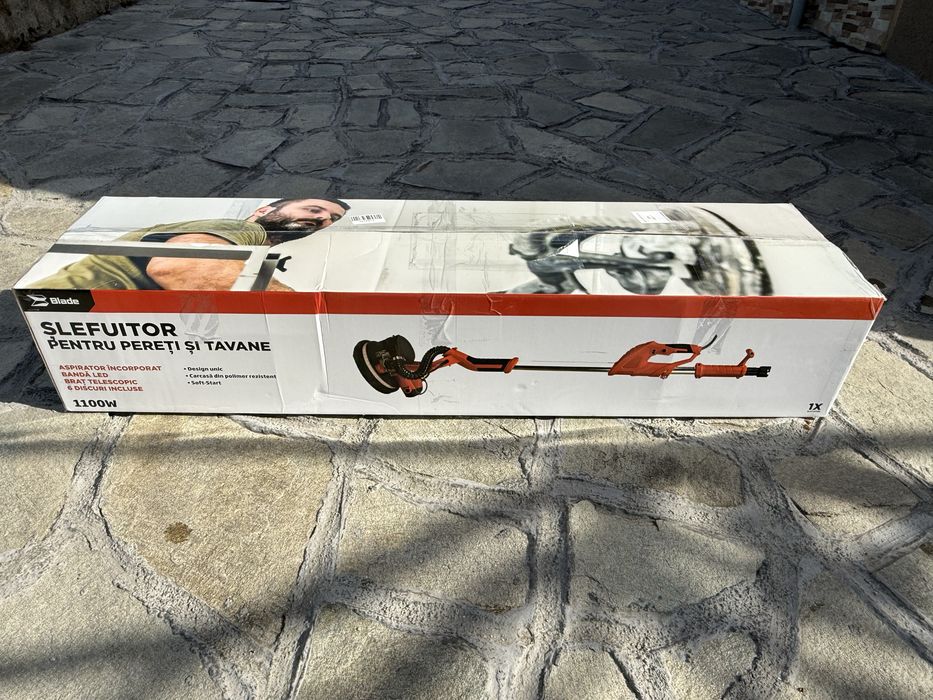 Шлайфмашина BLADE, За стена и таван, С прахосмукачка 750W, 225 мм