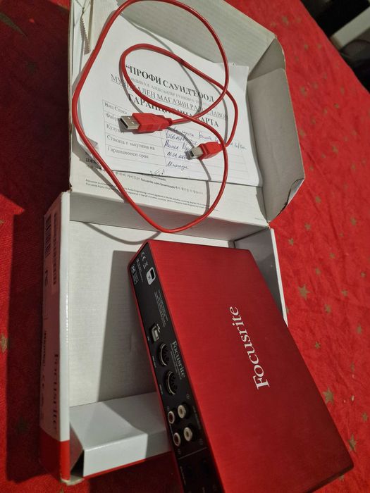 Focusrite Scarlett 2i4 (gen 2) - аудио интерфейс (audio interface)