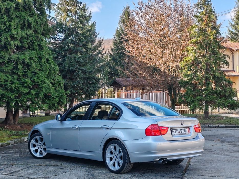 BMW E90 facelift 320d 163cp manual