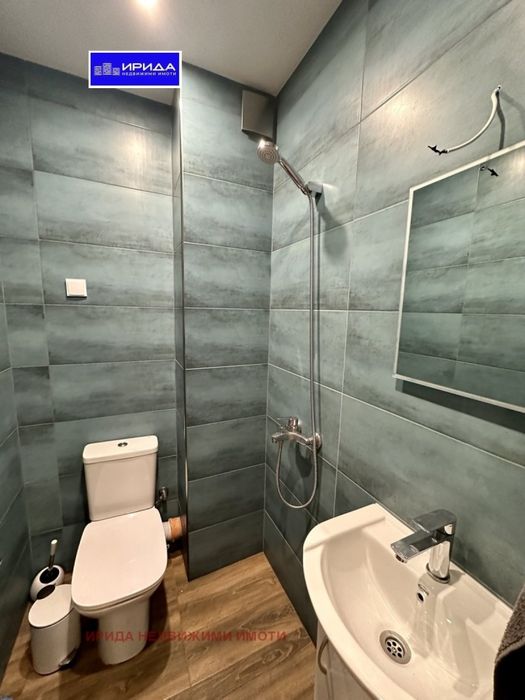 Просторен тристаен апартамент в квартал Манастирски ливади с двор