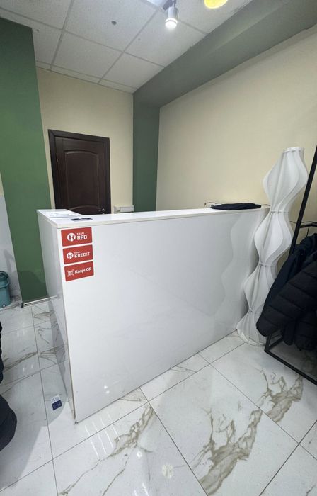 Продам ресепшен для магазина или офиса