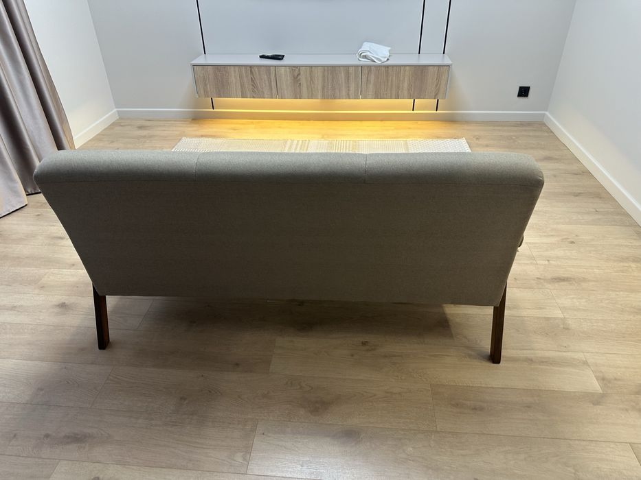 Продаю новый диван.