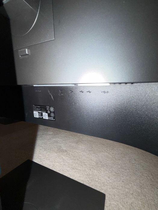 Monitor Profesional Dell UltraSharp U3219Q 32" (31.5") • 4K UHD • IPS • USB-C