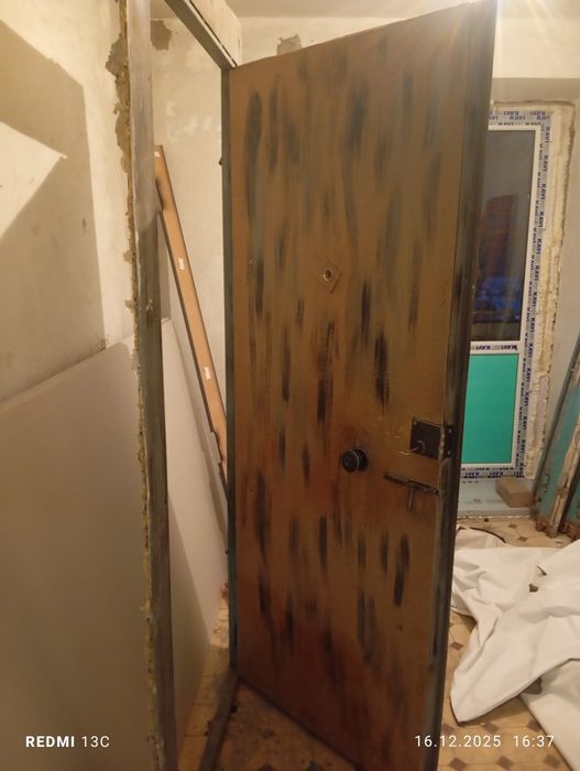 Железная дверь на 800