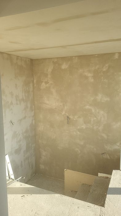 Tencuiala mecanizata