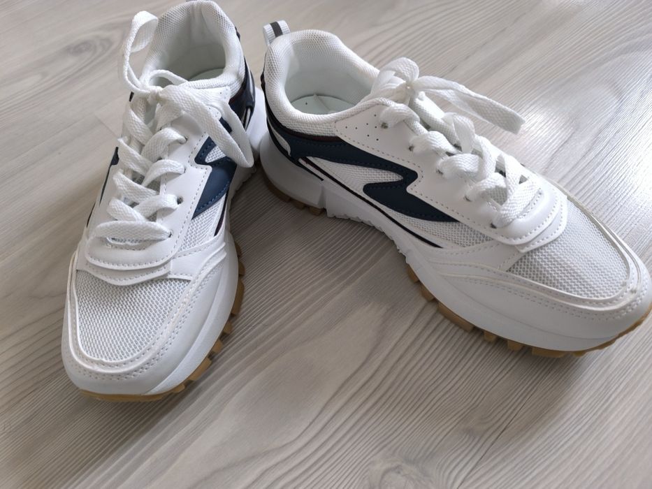 Маратонки 36 номер