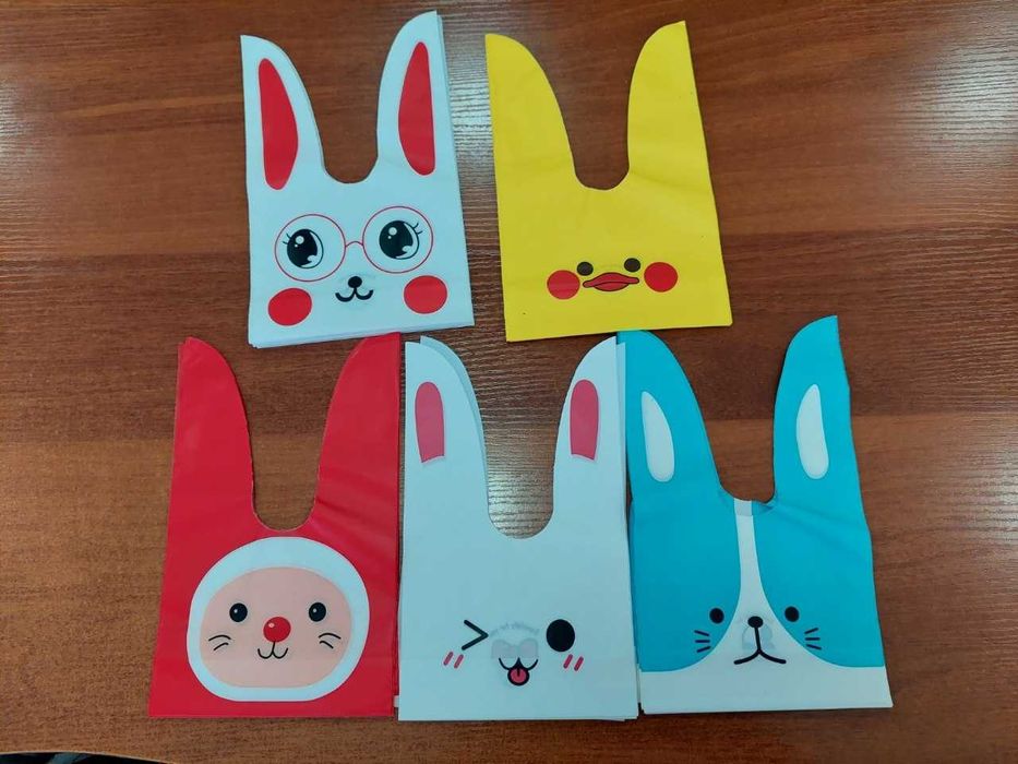 Детские подарочные каробки и пакеты