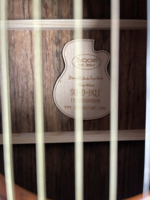 Gitara sotiladi (akustik)