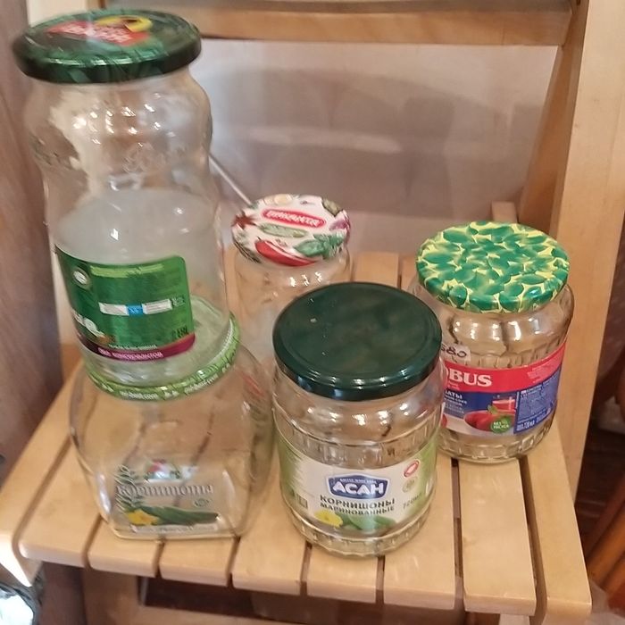 Продам банки ,с крышками