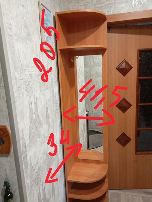 Зеркало , угловой шкаф с полками