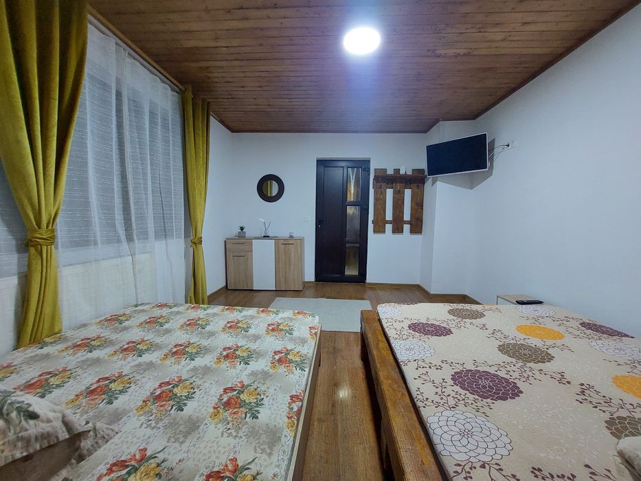 Cabana de închiriat