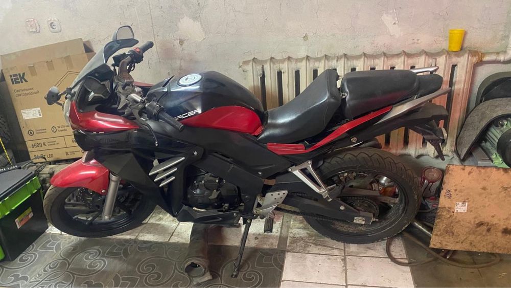 Мотоцикл RC300CS