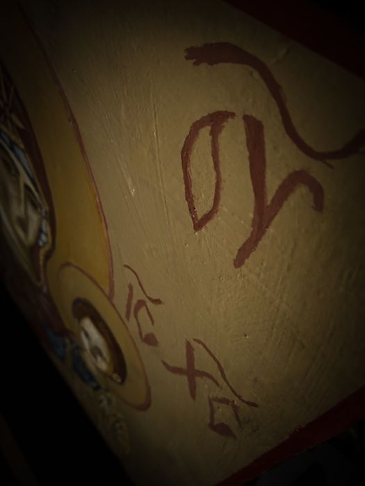 Icoana Maicii Domnului pictată manual pe lemn cu pigmenții  naturali