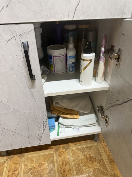 Раковина с тумбой