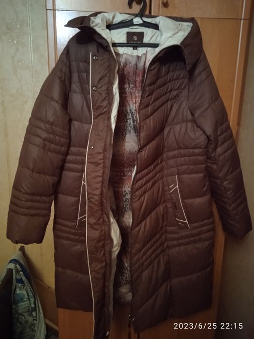 Продаются пальто