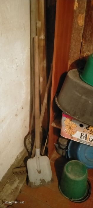 Хозяйственный инструмент разный
