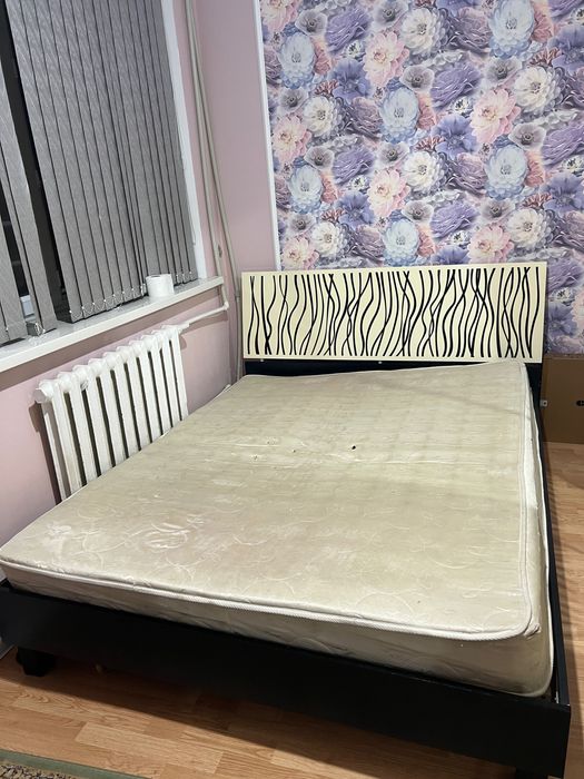 Кровать двуспальная