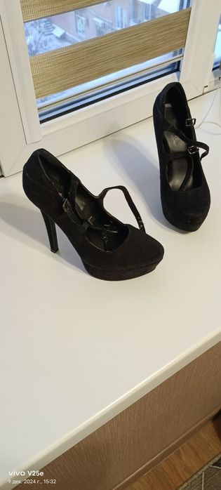 Продам туфли женские.