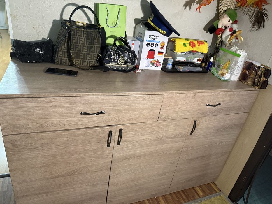 Продам большой прочный комод