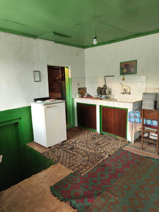 Продава се къща в с.Ветрен