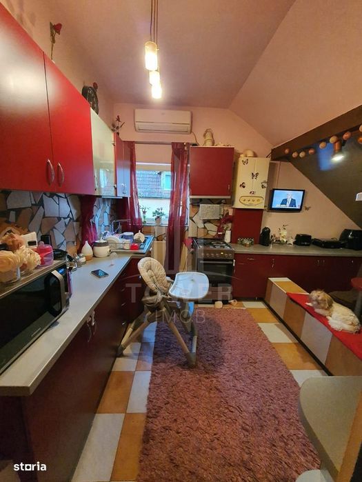 Apartament spațios 3 camere, 99 mp, mobilat și utilat, cu pod – etaj 2