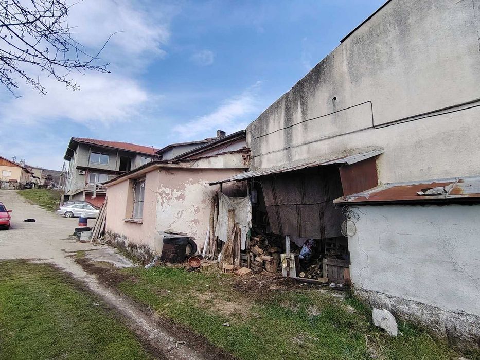 Бивша кланица в гр. Ловеч !