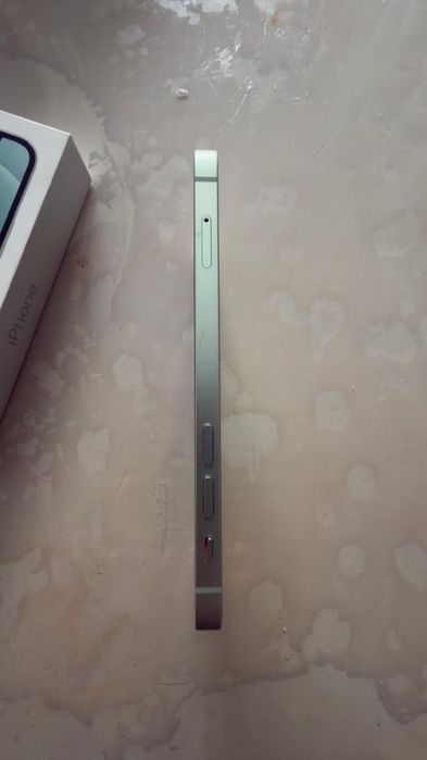 Продам iPhone 12 64GB green