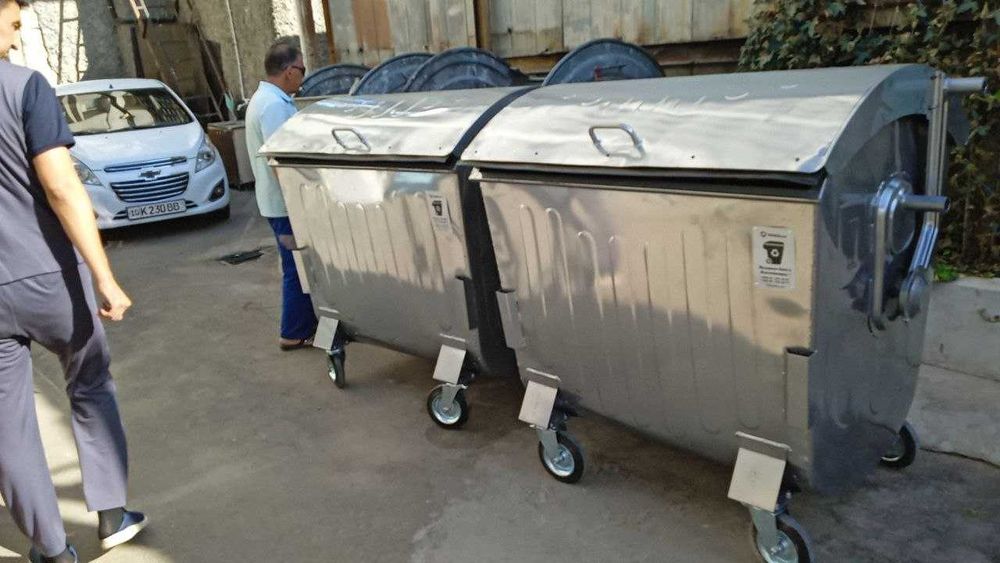 Металлический мусор бак — 1100 литр