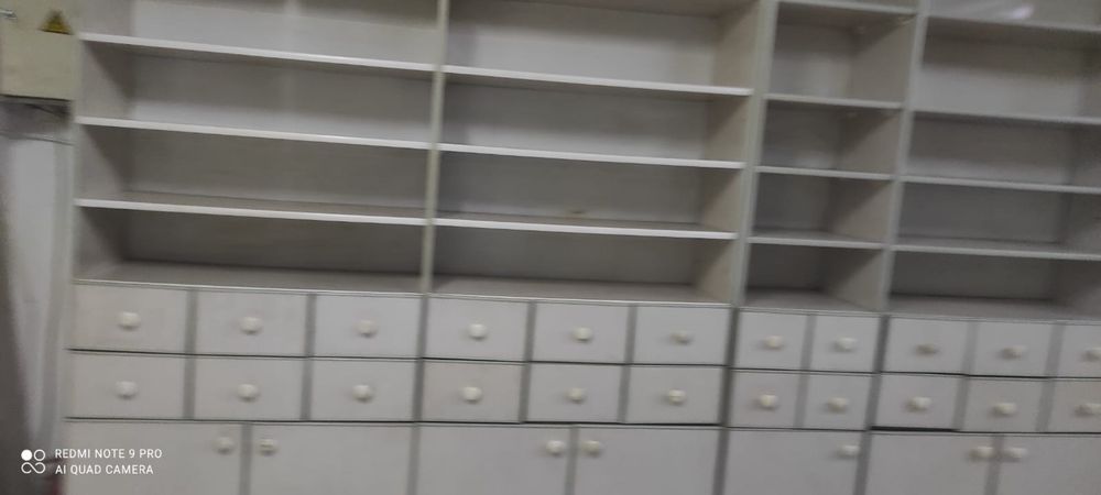 Полки для аптеки