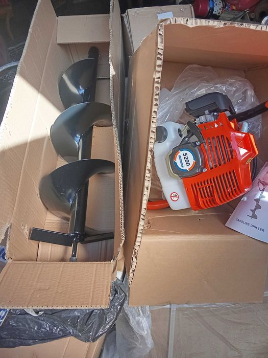 двигатели и ботуши за лодки и фрези; свредели