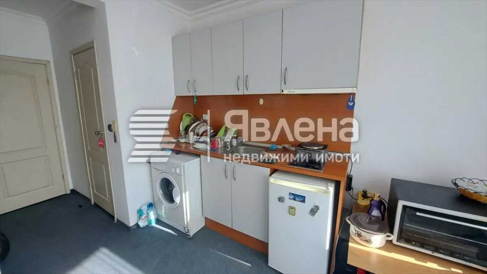 Продава се Двустаен апартамент в София, Център - 55 кв.м за 788 €/кв.м - Снимка #10