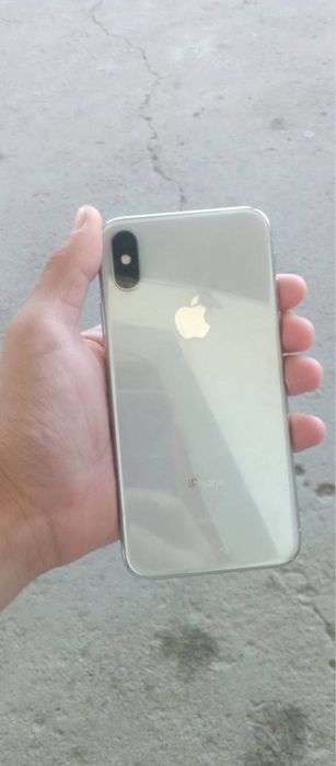 Iphone x srochna sotiladi