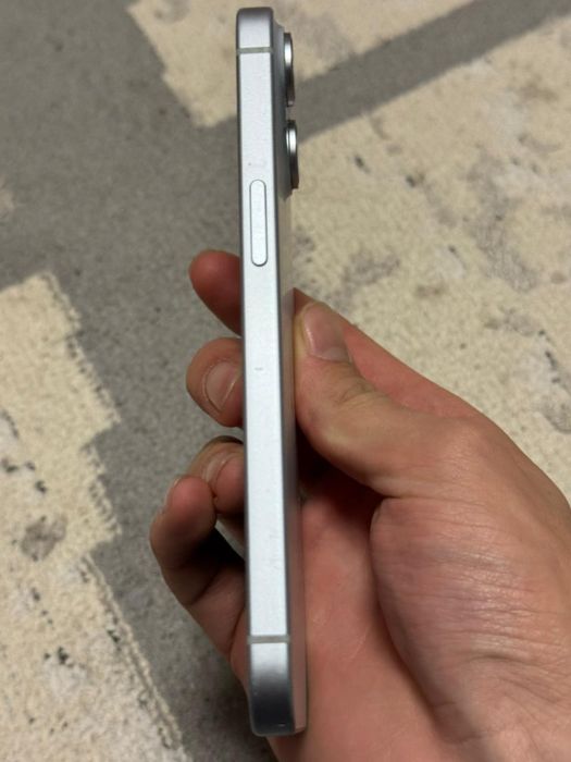 Продоетьса айфон 15