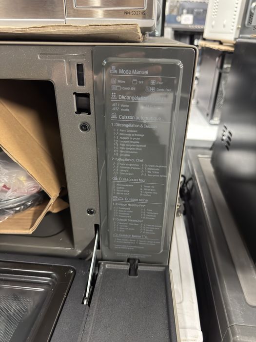 Cuptor cu microunde cu funcție de convecție LG MJ3965ACS