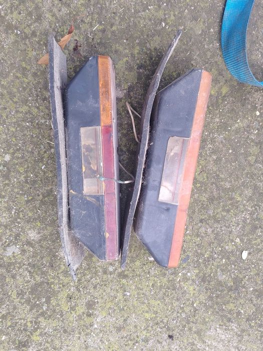 Задни стопове за товарна кола