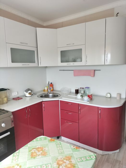 Продам 3-х  комнатную квартиру .