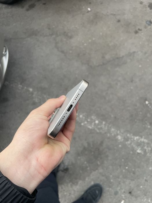 Iphone 15pro max natural