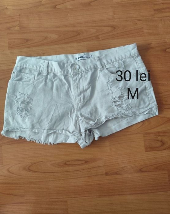 Pantaloni scurți dama