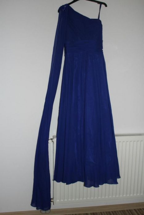 Официална рокля намалена